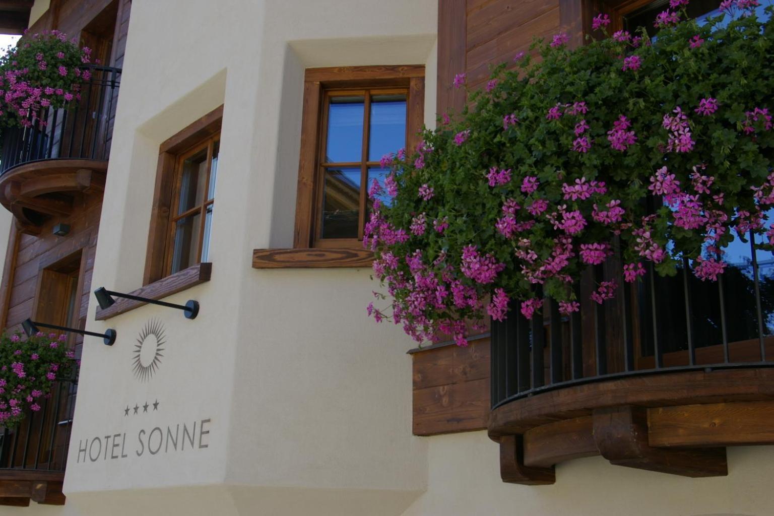 Eco & Wellness Boutique Hotel Sonne Livigno Exterior foto